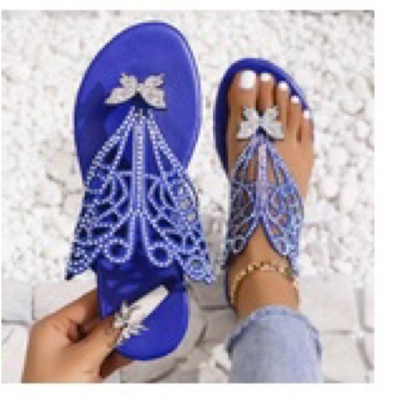 Shoes - 🆕Elegant Blue Rhinestone Sandals. Size 9.5. NWT.